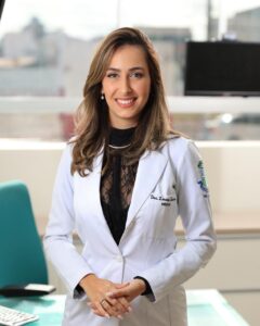 DRA LORENNA MACEDO DE SANTANA C